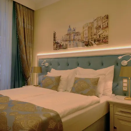 Golden Key Boutique Hotell 4*