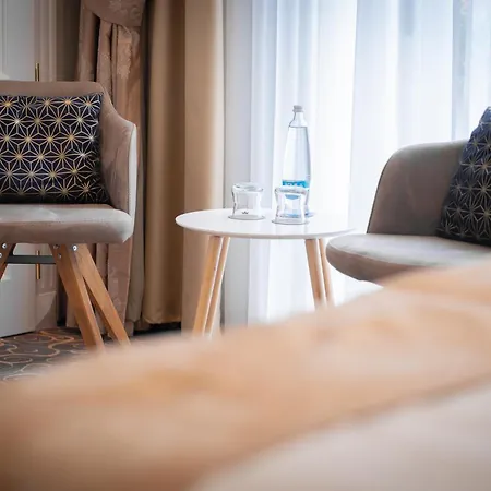 Hotell Golden Key Boutique Karlovy Vary