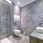 Отель Golden Key Boutique