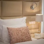 Отель Golden Key Boutique Карловы Вары