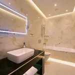 Отель Golden Key Boutique 4*