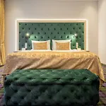 Отель Golden Key Boutique Карловы Вары