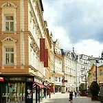 Отель Golden Key Boutique 4*