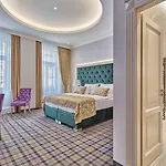 Golden Key Boutique Отель