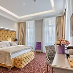 Golden Key Boutique Карловы Вары