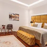 Golden Key Boutique Отель 4*