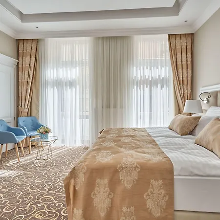 Hotel Golden Key Boutique 4*