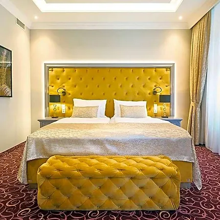 Golden Key Boutique Hotel