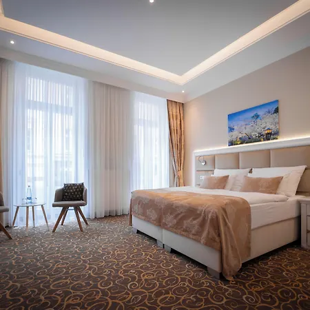 Golden Key Boutique Hotel 4*