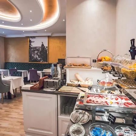 Hotel Golden Key Boutique 4*