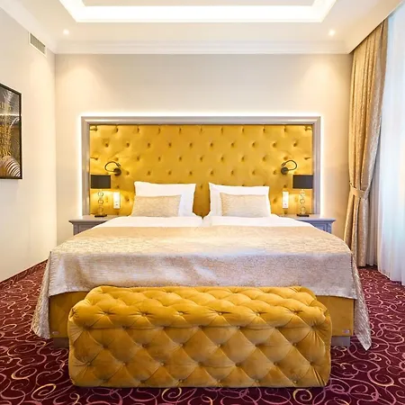 Golden Key Boutique Hotel 4*